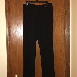 Anne Klein Woman's Stretchy Pants- Size 10